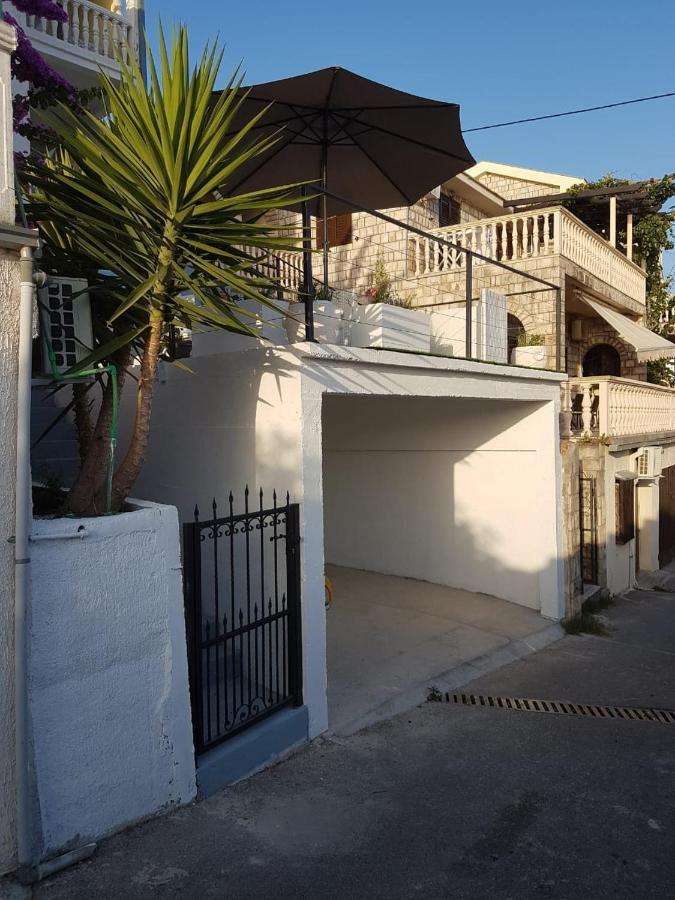 Waterfront Townhouse Sunset View With Garage Appartement Bigovo Buitenkant foto