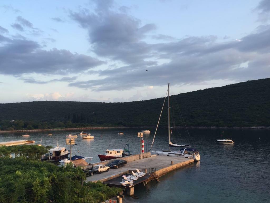 Waterfront Townhouse Sunset View With Garage Appartement Bigovo Buitenkant foto